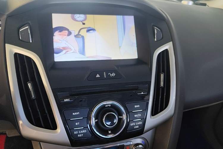 Used Ford Focus 2012 Sedan 1.6L Automatic Prestige Model Audio And AC Panel