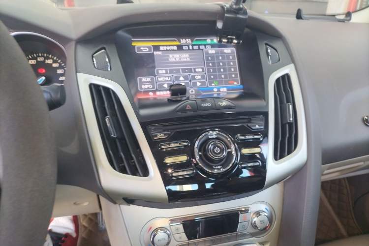 Used Ford Focus 2012 Sedan 1.6L Automatic Fashion Edition Audio And AC Panel