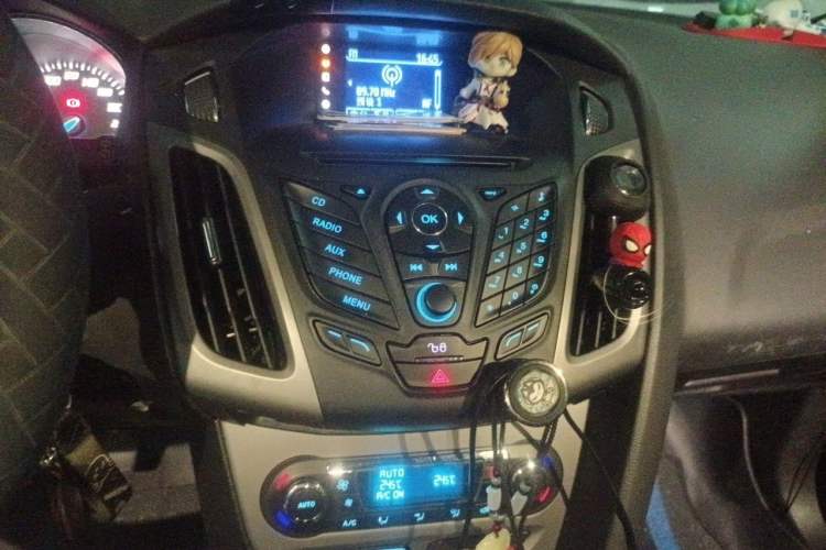 Used Ford Focus 2012 Hatchback 1.6L Manual Fashion Edition Audio And AC Panel