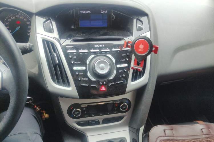 Used Ford Focus 2012 Hatchback 2.0L Manual Luxury Sport Model Audio And AC Panel
