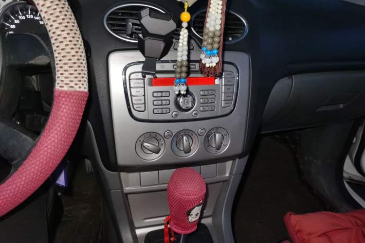 Used Ford Focus 2012 Hatchback Classic 1.8L Automatic Base Model Audio And AC Panel