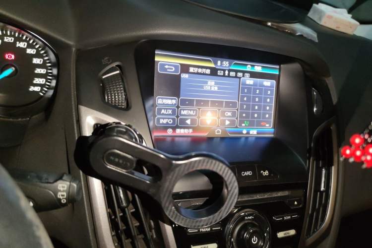 Used Ford Focus 2012 Hatchback 1.6L Automatic Fashion Edition Audio And AC Panel