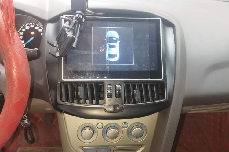 Used Ford Focus 2012 Sedan 1.6L Manual Comfort Model Audio And AC Panel