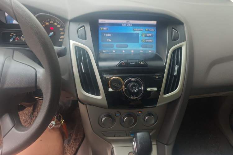 Used Ford Focus 2012 Sedan 1.6L Automatic Comfort Model Audio And AC Panel