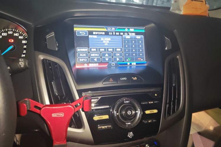 Used Ford Focus 2012 Hatchback 1.6L Automatic Fashion Edition Audio And AC Panel