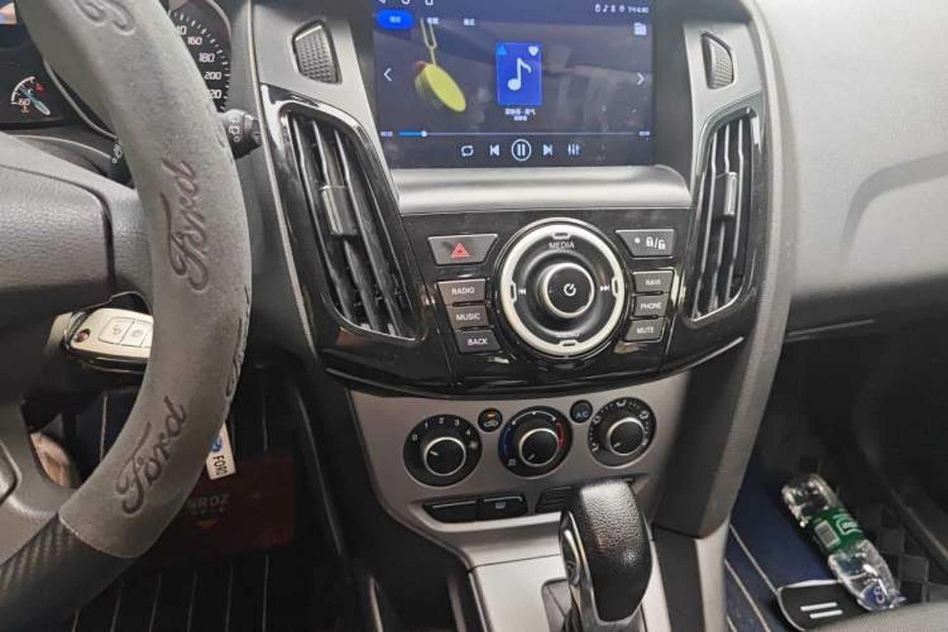Used Ford Focus 2012 Hatchback 1.6L Automatic Comfort Model Audio And AC Panel