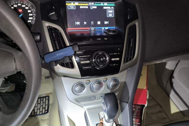Used Ford Focus 2012 Sedan 1.6L Automatic Comfort Model Audio And AC Panel