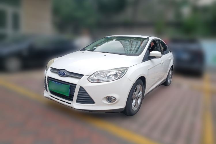 Used Ford Focus 2012 Sedan 1.6L Automatic Fashion Edition Guazi used car, China used car export, Used car for sale, Used cars, Cheapest cars for sale