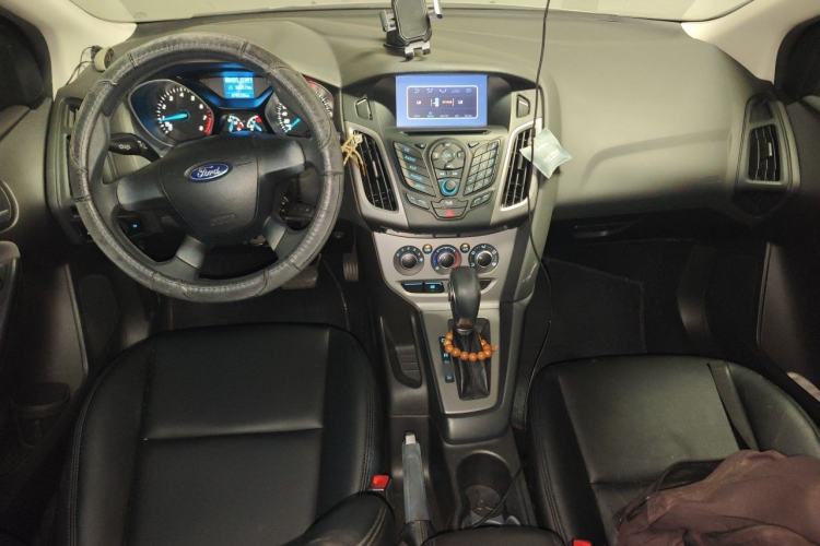 Used Ford Focus 2012 Hatchback 1.6L Automatic Comfort Model Center Console