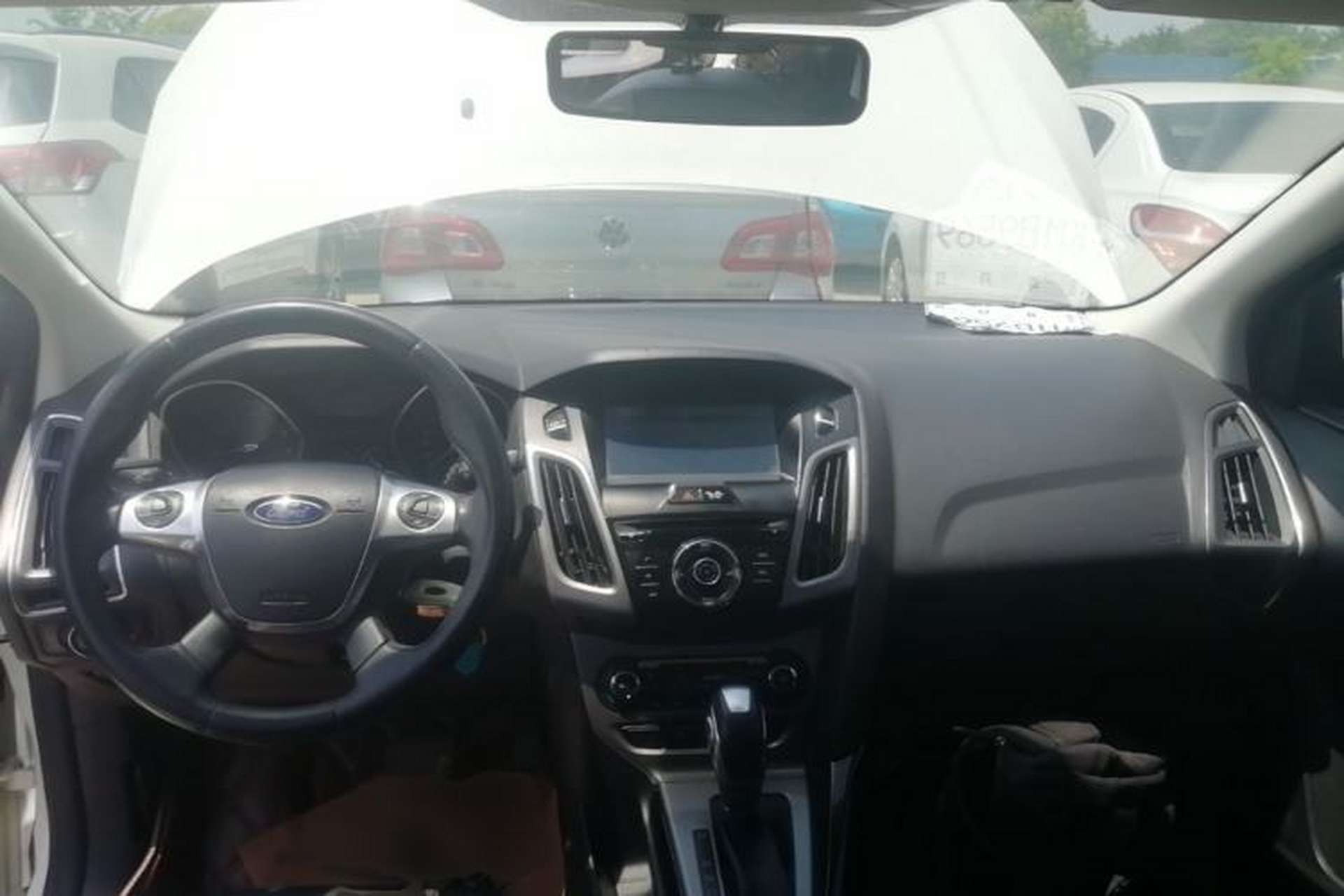 Used Ford Focus 2012 Hatchback 1.6L Automatic Fashion Edition Center Console