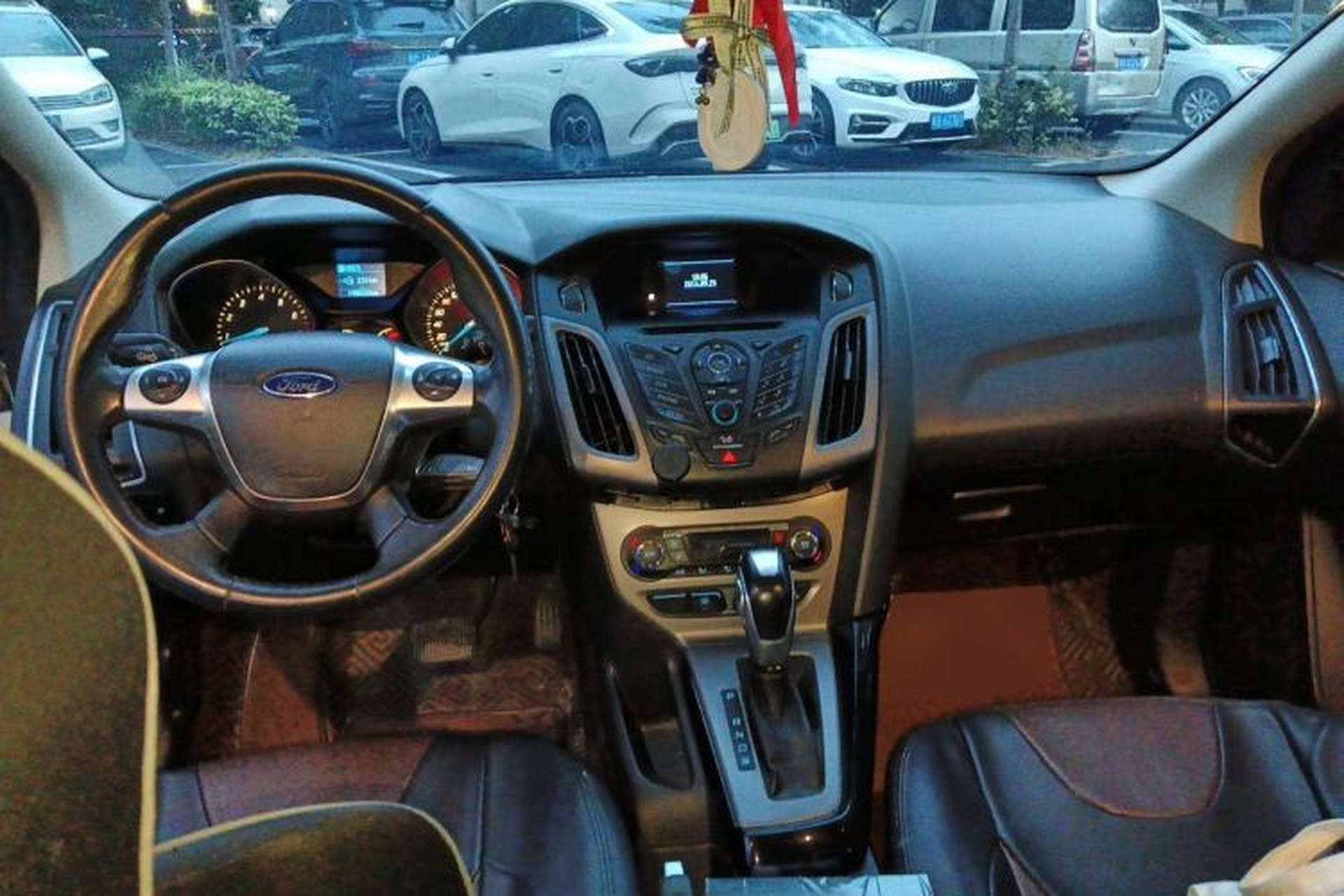 Used Ford Focus 2012 Sedan 1.6L Automatic Fashion Edition Center Console