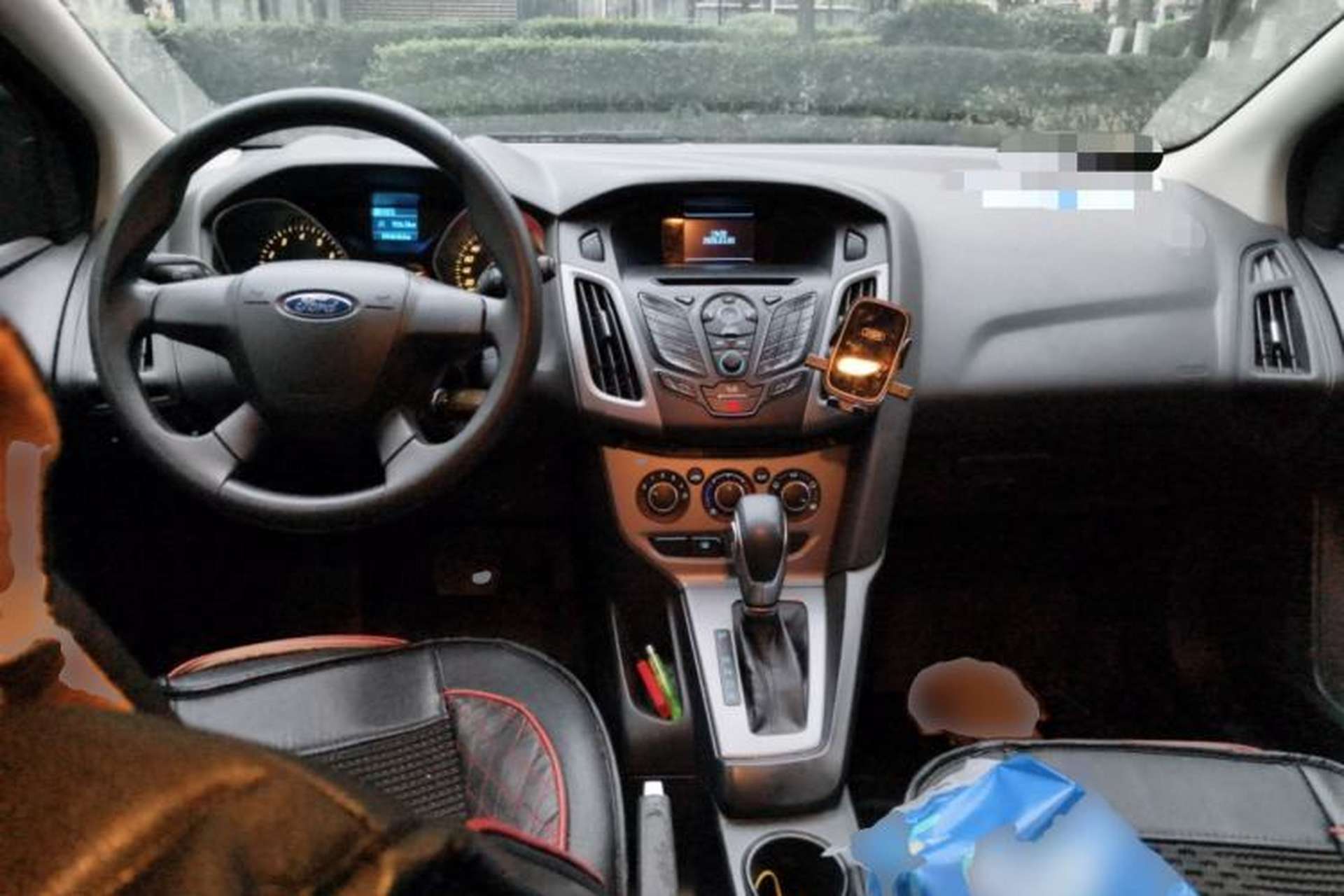 Used Ford Focus 2012 Hatchback 1.6L Automatic Comfort Model Center Console