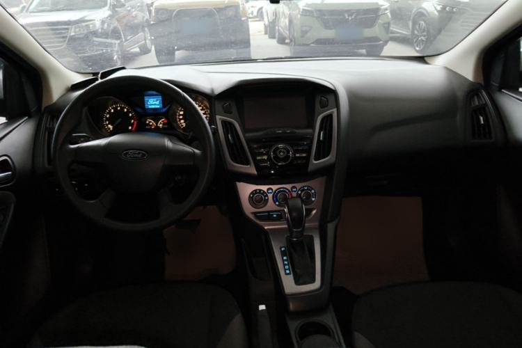 Used Ford Focus 2012 Hatchback 1.6L Automatic Comfort Model Center Console