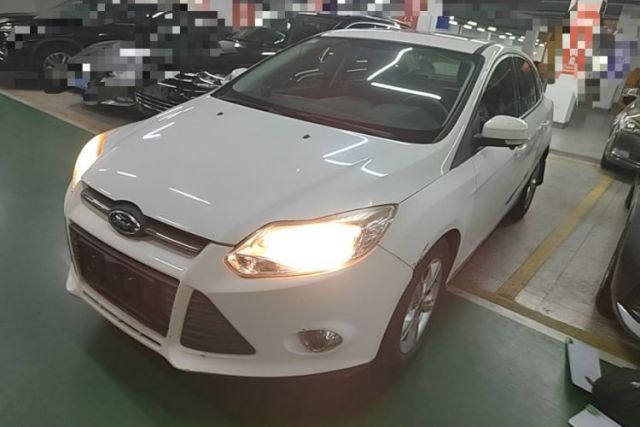 Used Ford Focus 2012 Sedan 1.6L Automatic Fashion Edition