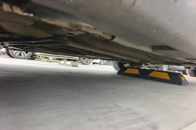 Used Ford Focus 2012 Hatchback 1.6L Automatic Fashion Edition Chassis Front Left