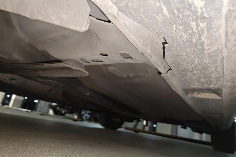 Used Ford Focus 2012 Hatchback 1.6L Automatic Fashion Edition Chassis Front Left