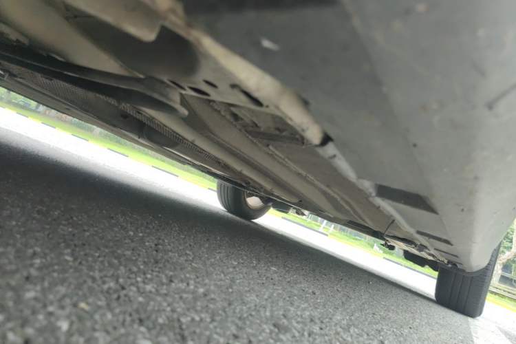 Used Ford Focus 2012 Hatchback 1.6L Manual Fashion Edition Chassis Front Left