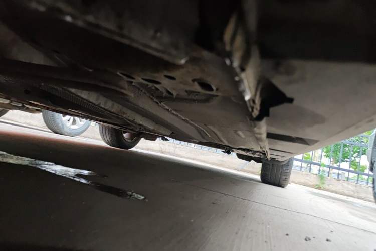 Used Ford Focus 2012 Sedan 1.6L Manual Fashion Edition Chassis Front Left