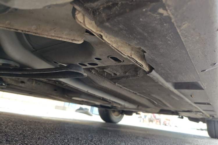Used Ford Focus 2012 Hatchback 1.6L Automatic Fashion Edition Chassis Front Left