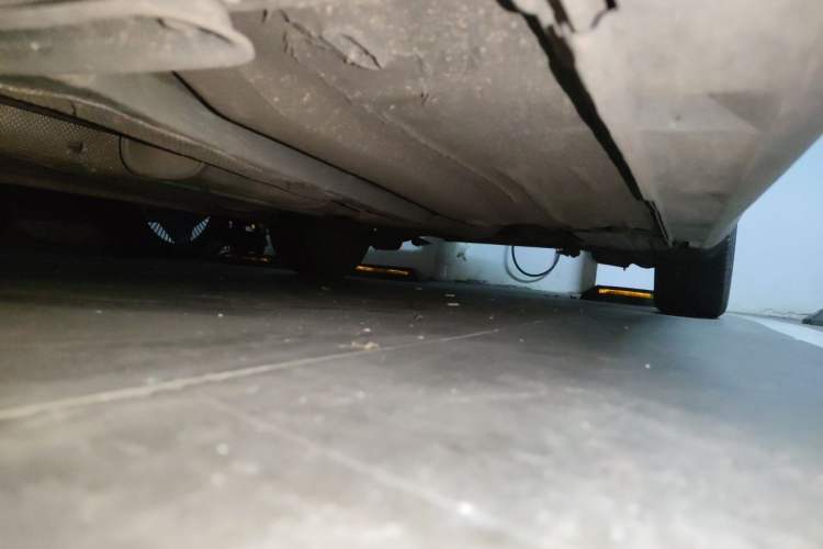 Used Ford Focus 2012 Sedan 1.6L Automatic Comfort Model Chassis Front Left