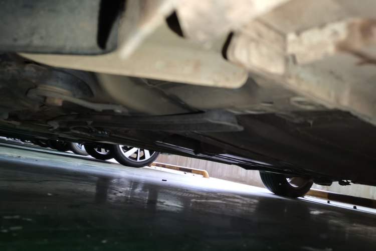 Used Ford Focus 2012 Hatchback 2.0L Automatic Luxury Sport Model Chassis Front Left