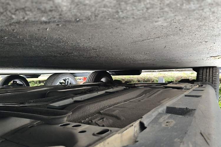 Used Ford Focus 2012 Sedan 1.6L Manual Fashion Edition Chassis Front Right