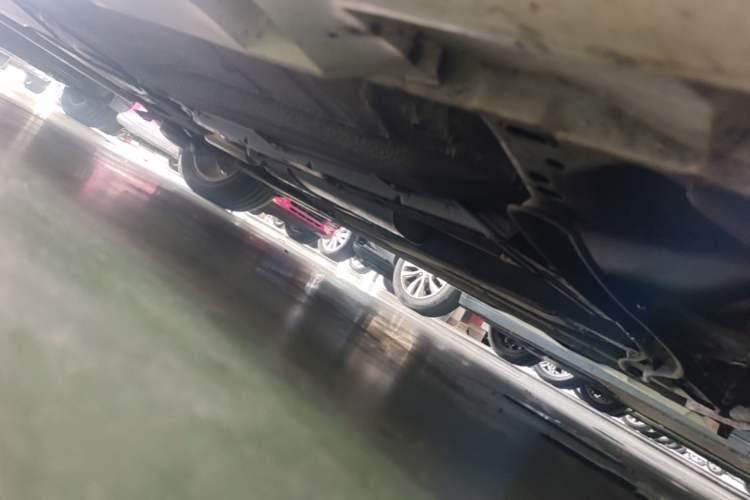 Used Ford Focus 2012 Hatchback 2.0L Manual Luxury Sport Model Chassis Front Right