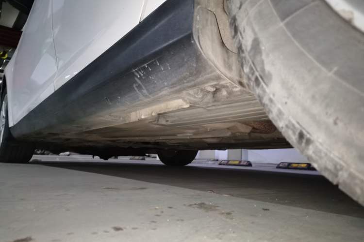 Used Ford Focus 2012 Sedan 1.6L Automatic Comfort Model Chassis Rear Left