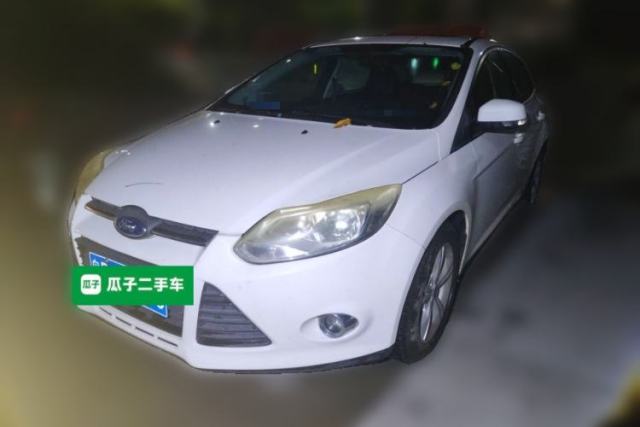 Używany Ford Focus 2012 Sedan 1.6L Automatic Fashion Edition