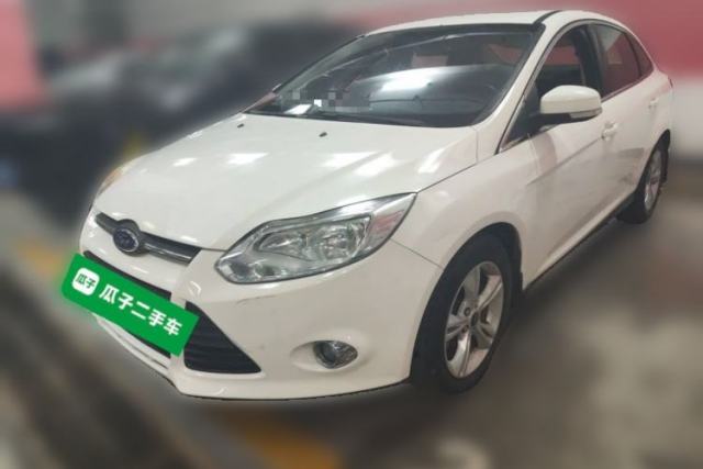 Ford Focus 2012 Sedan 1.6L Automatic Fashion Edition с пробегом