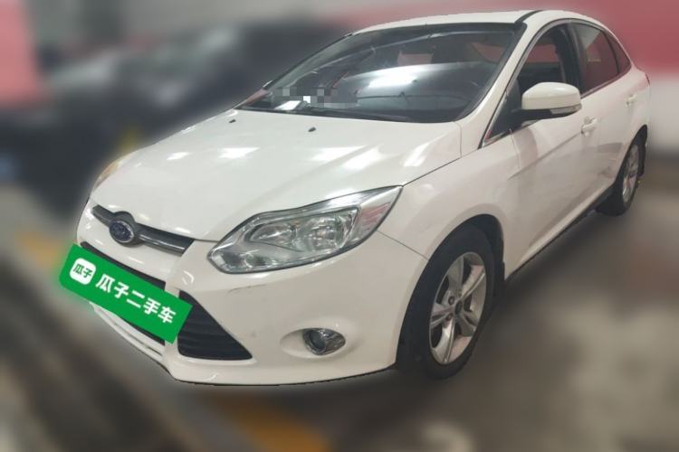 Used Ford Focus 2012 Sedan 1.6L Automatic Fashion Edition Guazi used car, China used car export, Used car for sale, Used cars, Cheapest cars for sale