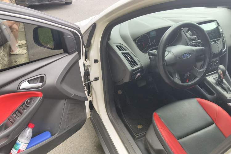 Used Ford Focus 2012 Hatchback 1.6L Automatic Comfort Model Driver Seat