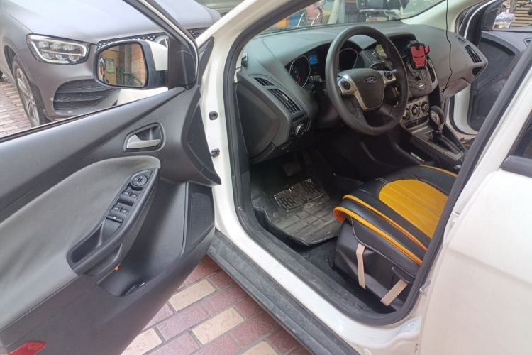 Used Ford Focus 2012 Hatchback 1.6L Automatic Comfort Model Driver Seat