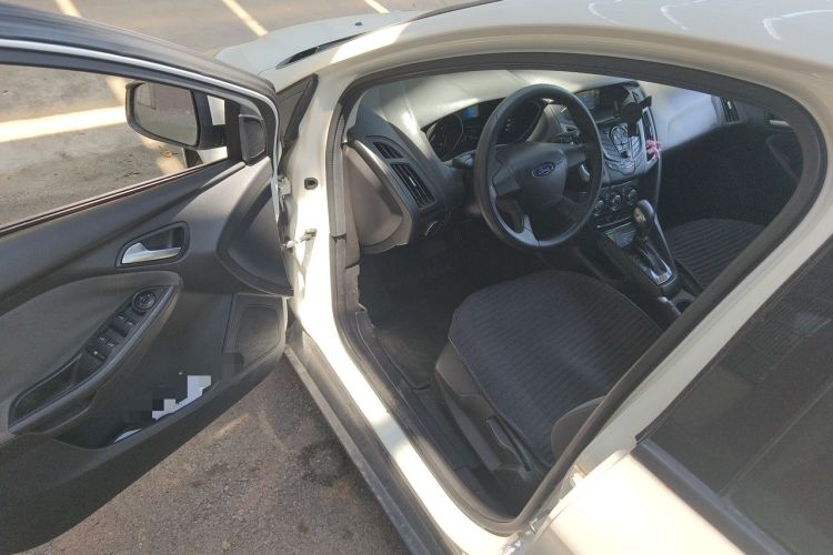 Used Ford Focus 2012 Hatchback 1.6L Automatic Comfort Model Driver Seat
