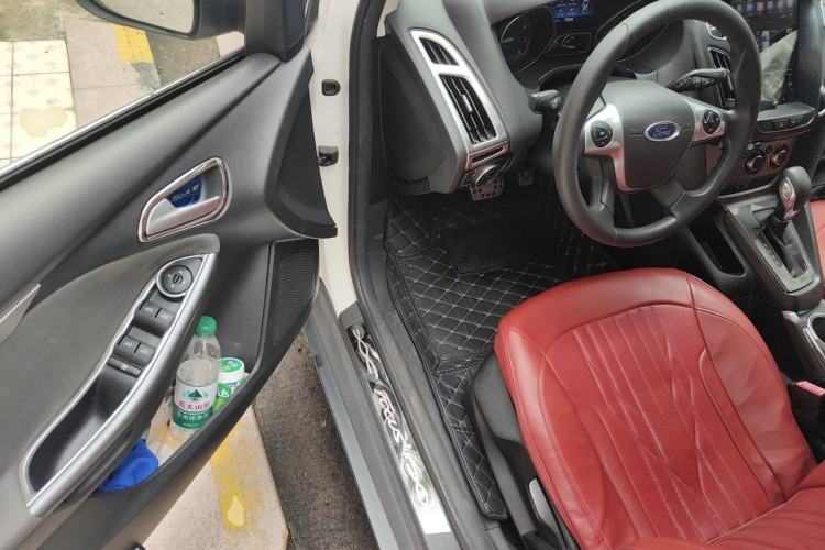 Used Ford Focus 2012 Hatchback 1.6L Automatic Comfort Model Driver Seat