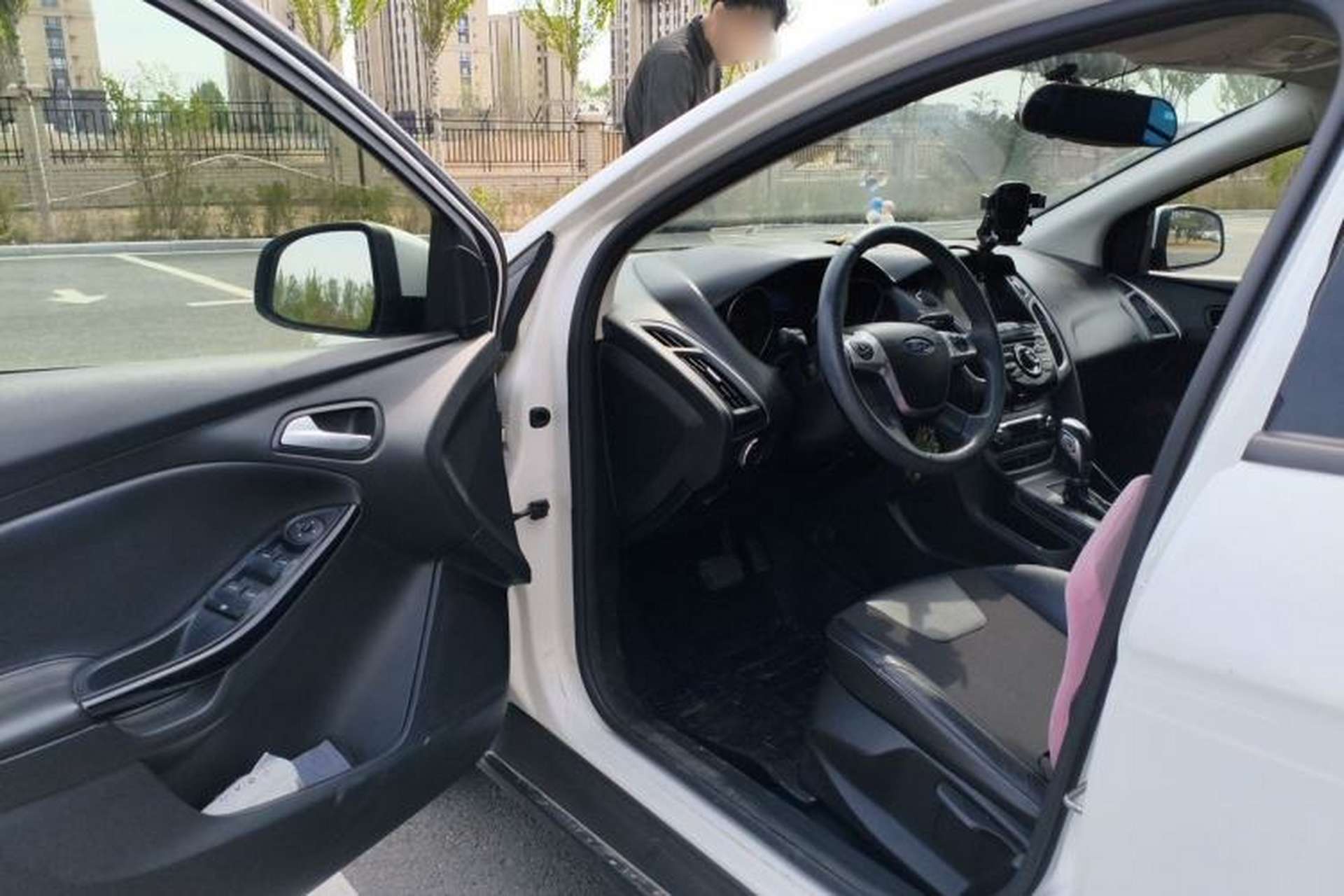 Used Ford Focus 2012 Hatchback 1.6L Automatic Fashion Edition Driver Seat