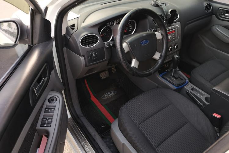 Used Ford Focus 2012 Hatchback Classic 1.8L Automatic Base Model Driver Seat