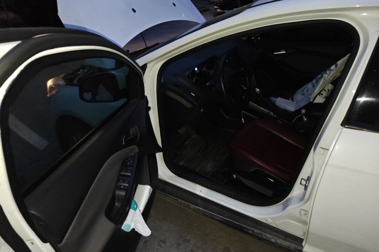 Used Ford Focus 2012 Hatchback 1.6L Automatic Comfort Model Driver Seat