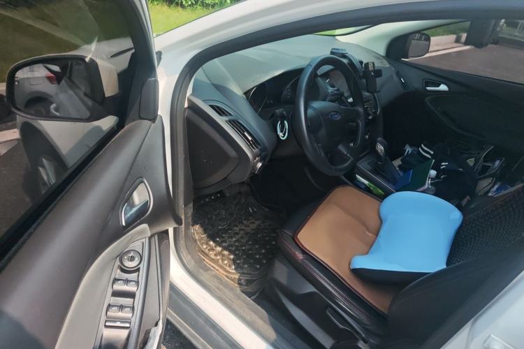 Used Ford Focus 2012 Hatchback 1.6L Automatic Comfort Model Driver Seat