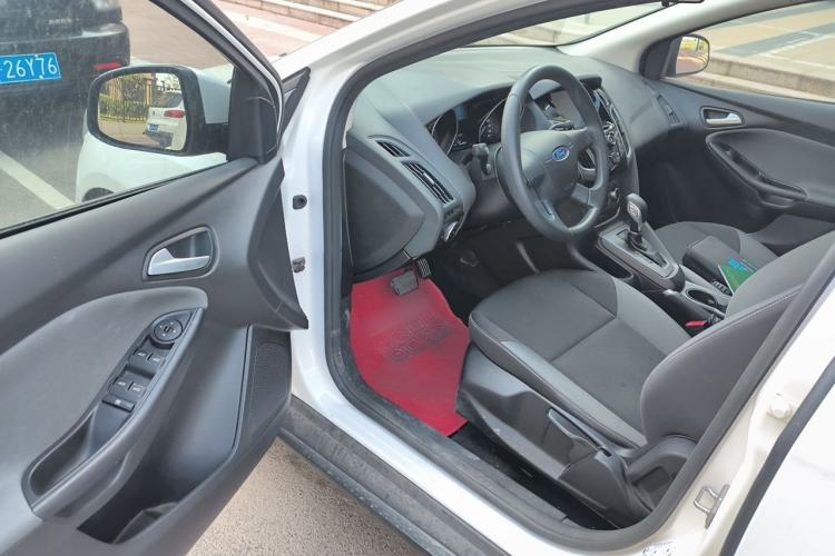Used Ford Focus 2012 Hatchback 1.6L Automatic Comfort Model Driver Seat