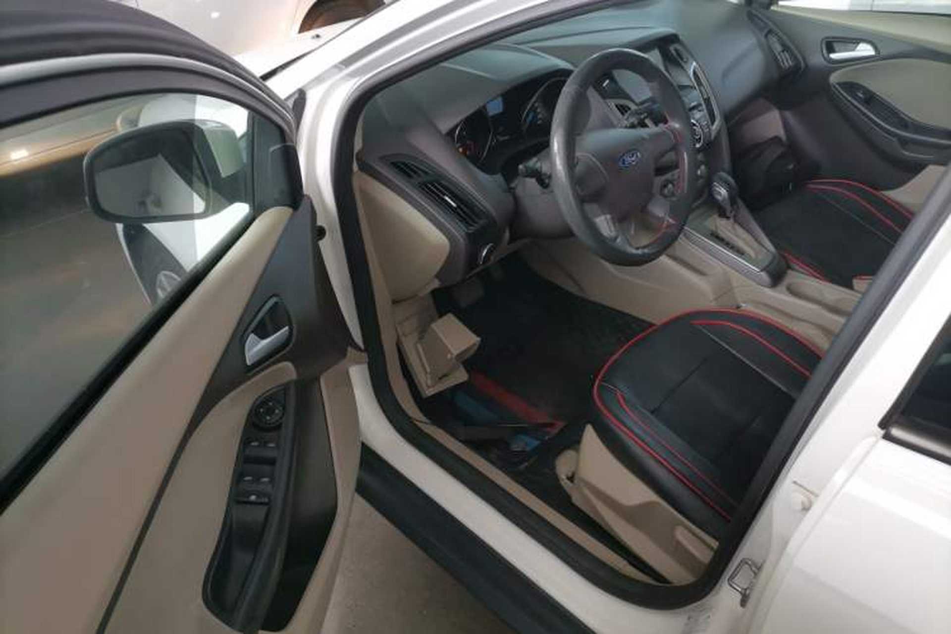 Used Ford Focus 2012 Sedan 1.6L Automatic Comfort Model Driver Seat