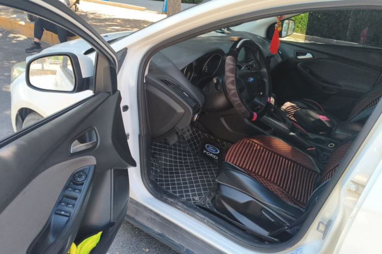 Used Ford Focus 2012 Hatchback 1.6L Automatic Comfort Model Driver Seat