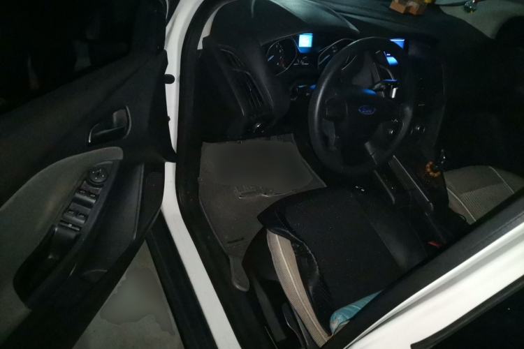 Used Ford Focus 2012 Hatchback 1.6L Manual Comfort Model Driver Seat