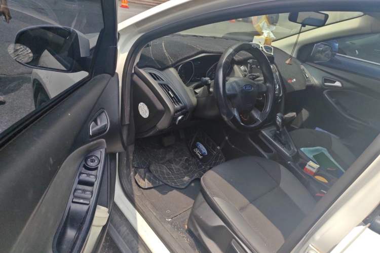 Used Ford Focus 2012 Hatchback 1.6L Automatic Comfort Model Driver Seat