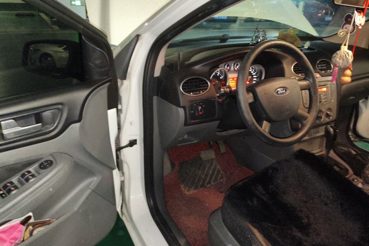 Used Ford Focus 2012 Hatchback Classic 1.8L Automatic Base Model Driver Seat