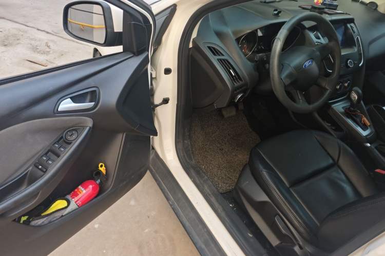 Used Ford Focus 2012 Hatchback 1.6L Automatic Comfort Model Driver Seat