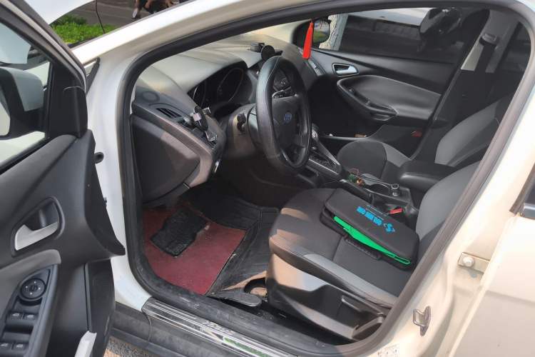 Used Ford Focus 2012 Hatchback 1.6L Automatic Comfort Model Driver Seat