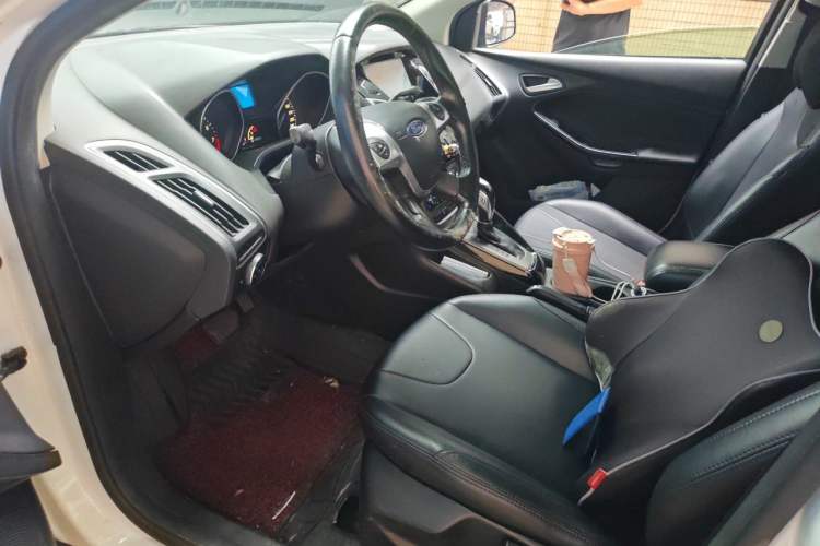 Used Ford Focus 2012 Sedan 1.6L Automatic Comfort Model Driver Seat