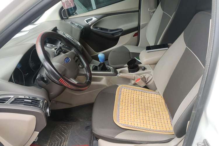 Used Ford Focus 2012 Sedan 1.6L Manual Comfort Model Driver Seat