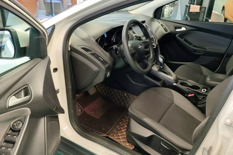 Used Ford Focus 2012 Hatchback 1.6L Automatic Comfort Model Driver Seat